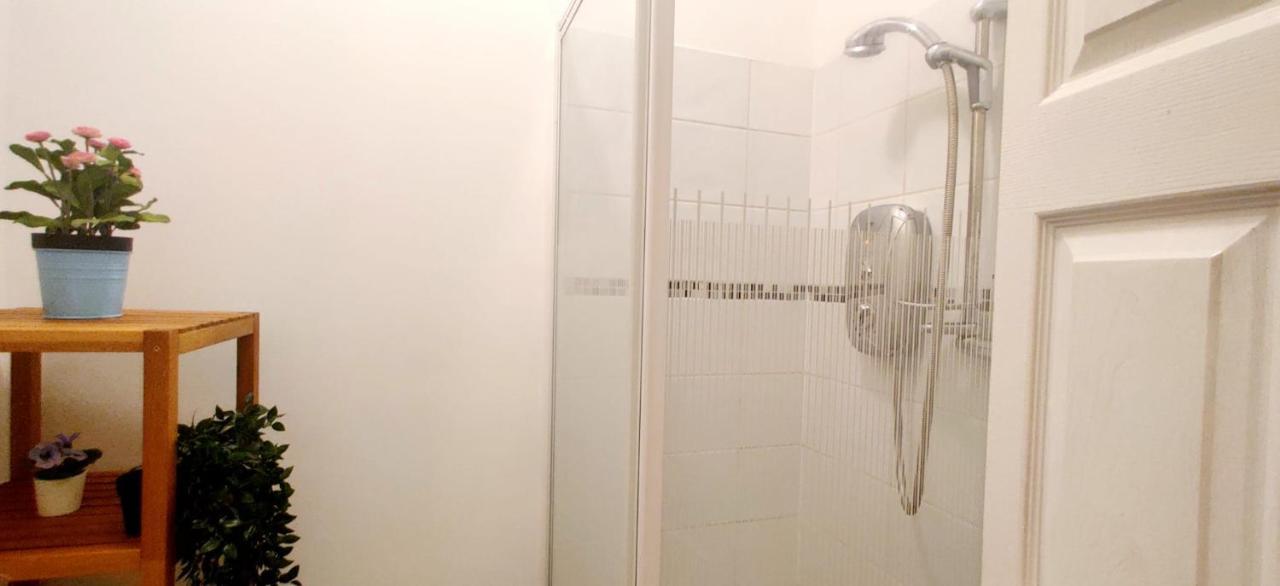 Studio Flat Near Liverpool St & Shoreditch London. ภายนอก รูปภาพ